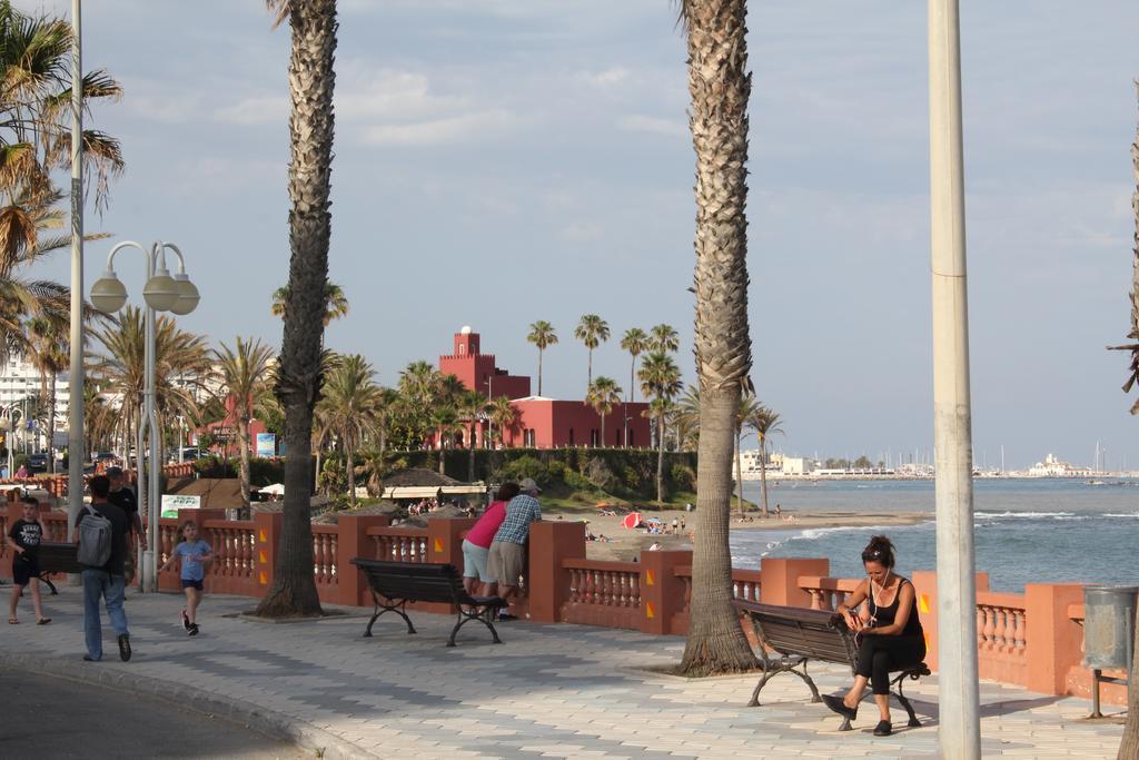 Apartamento Turistico Pueblo Evita Apartment Benalmadena Exterior photo
